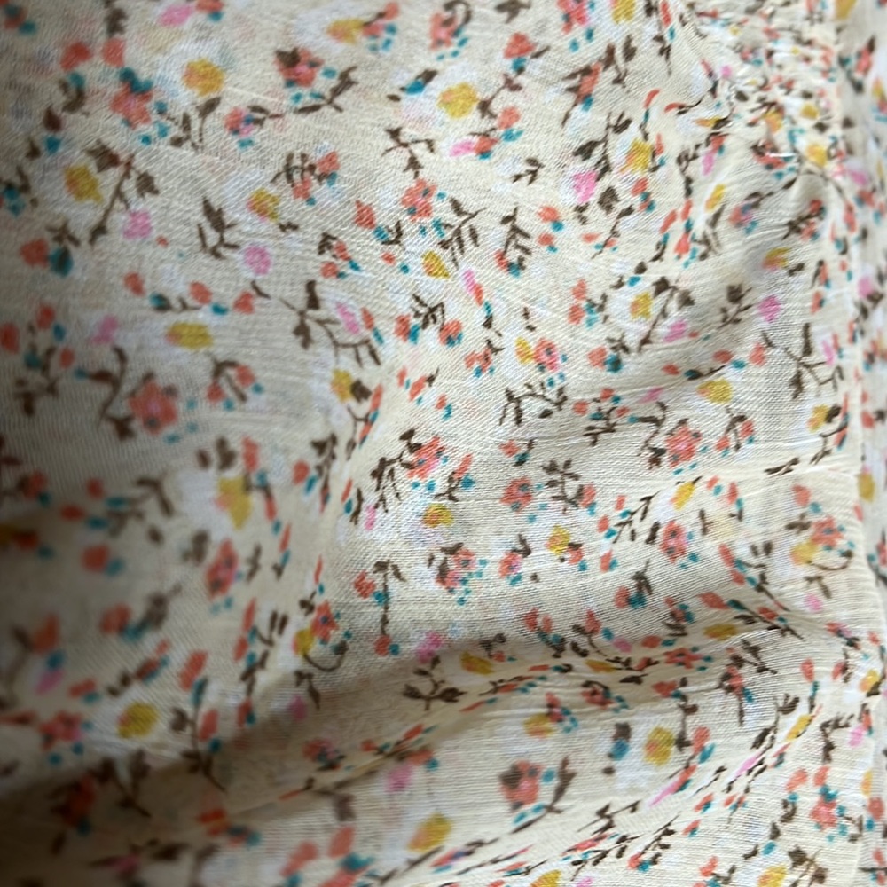 Freeway • Sheer Blouse - Picture 2 of 6